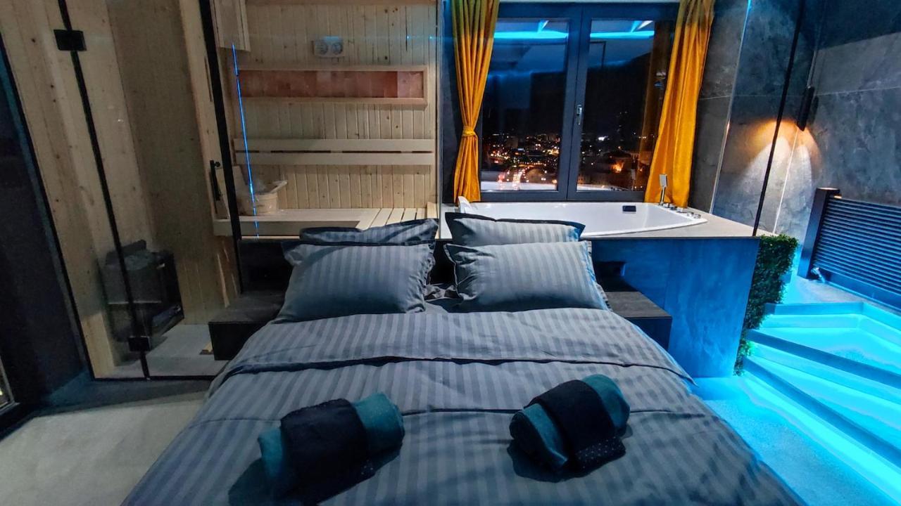 Smart Luxury Penthouse Suites - Private Sauna, Hot-Tub, Home Cinema At The Best Location In Σκόπια Εξωτερικό φωτογραφία