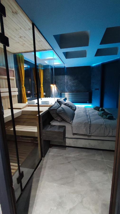 Smart Luxury Penthouse Suites - Private Sauna, Hot-Tub, Home Cinema At The Best Location In Σκόπια Εξωτερικό φωτογραφία