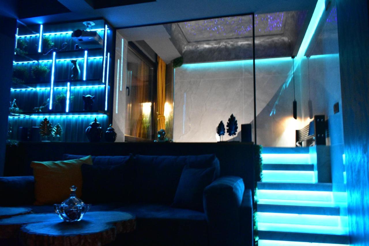 Smart Luxury Penthouse Suites - Private Sauna, Hot-Tub, Home Cinema At The Best Location In Σκόπια Εξωτερικό φωτογραφία