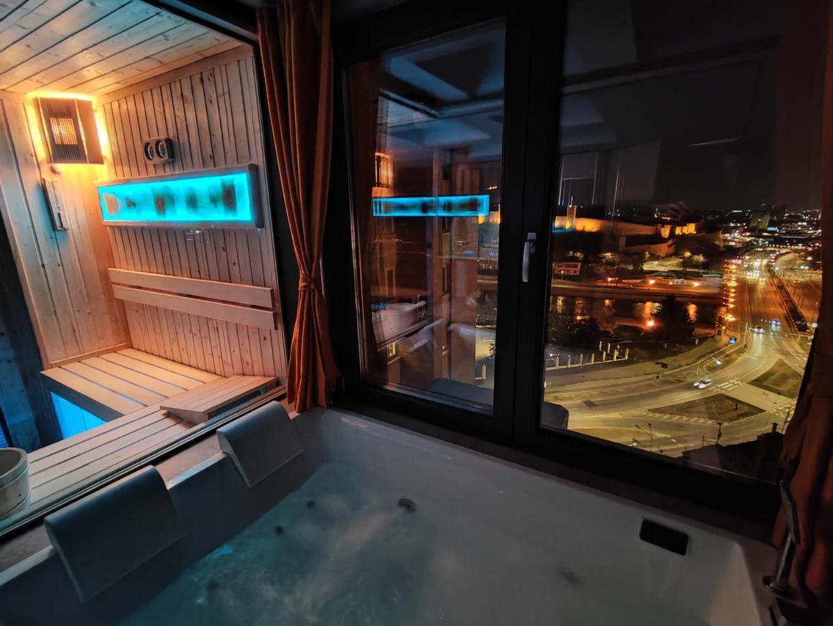 Smart Luxury Penthouse Suites - Private Sauna, Hot-Tub, Home Cinema At The Best Location In Σκόπια Εξωτερικό φωτογραφία