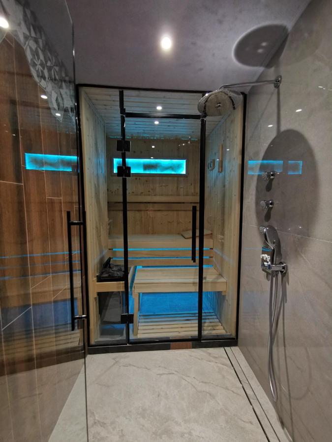 Smart Luxury Penthouse Suites - Private Sauna, Hot-Tub, Home Cinema At The Best Location In Σκόπια Εξωτερικό φωτογραφία